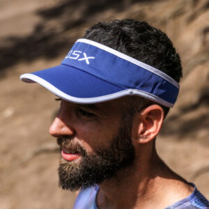 VISERA CON TOALLA INTERNA DEPORTIVA TRAINING (AZUL Y BLANCO)