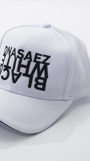 Gorra Black and White